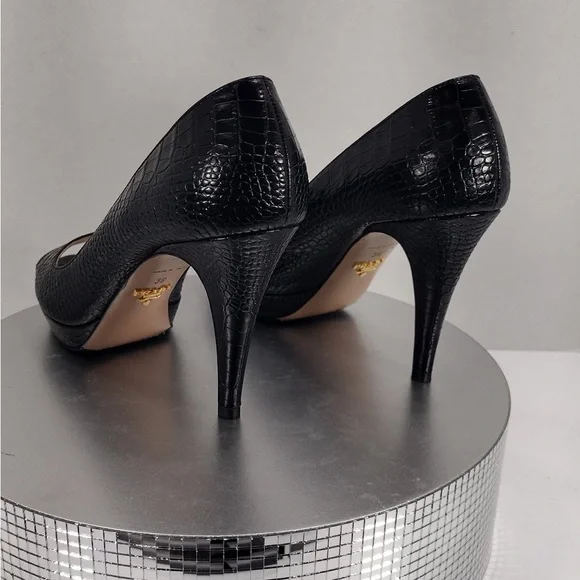 Prada Black Peep-Toe Heels size 9 pre owned good condition - Picture 12 of 15